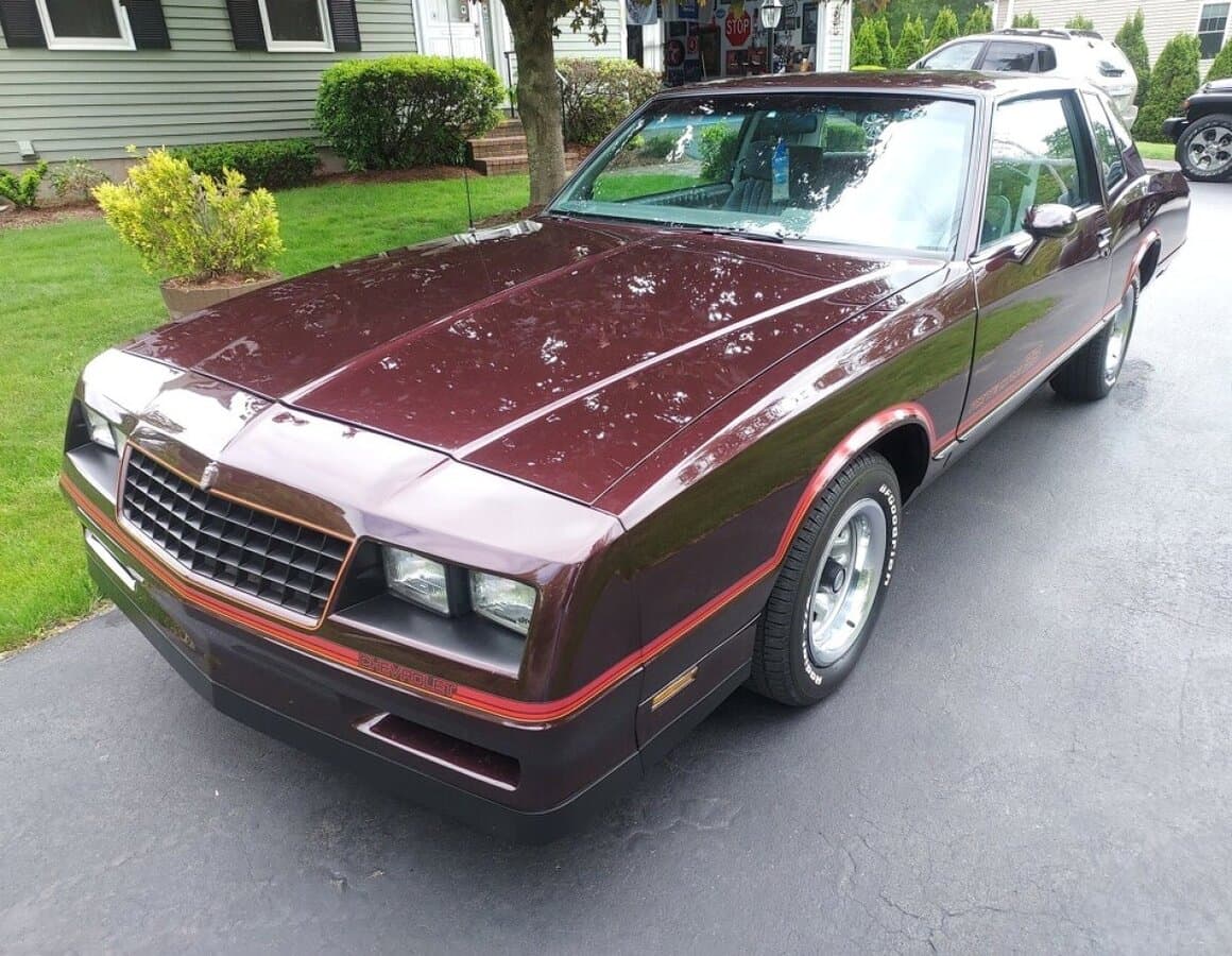 1985 Chevrolet Monte Carlo SS sold for $22,733