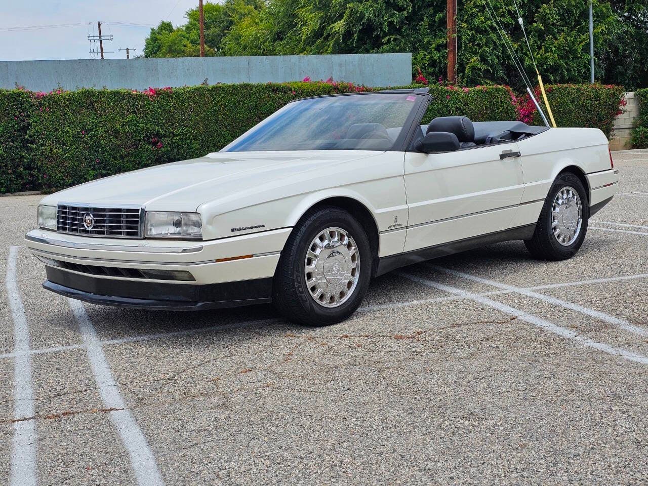 1993 Cadillac Allante Convertible sold for $9,445
