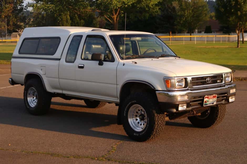 1994 Toyota Pickup (N80/90/100/110 1989-1997) sold for $15,250