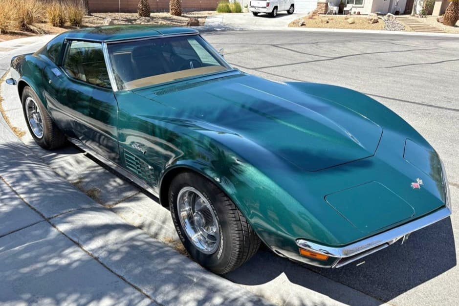 1972 Chevrolet Corvette C3 sold for $22,250