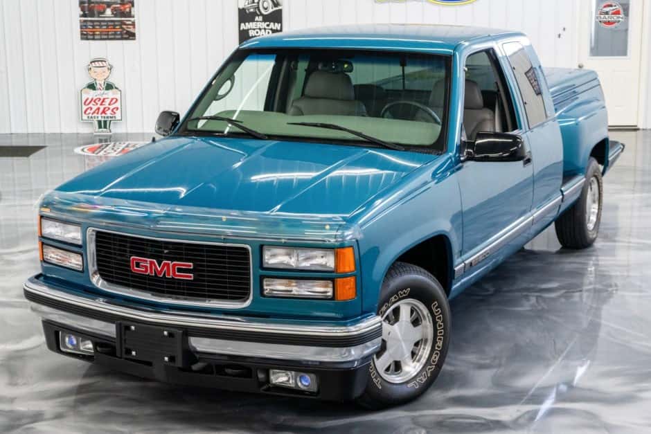 1997 GMC Sierra (GMT400 1988-2002) sold for $24,000