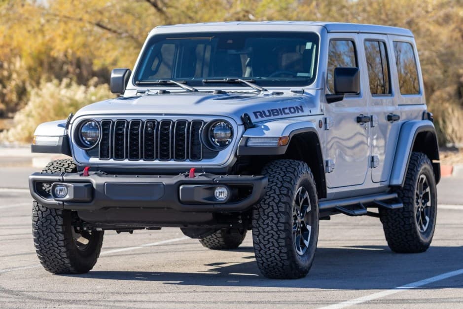 2024 Jeep Wrangler JL (2018+) sold for $35,250