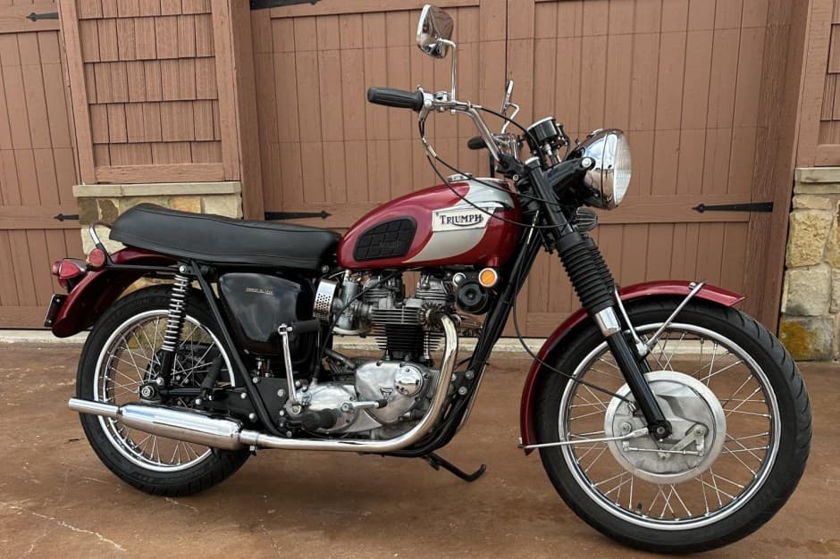 1970 Triumph Bonneville T120 sold for $9,500