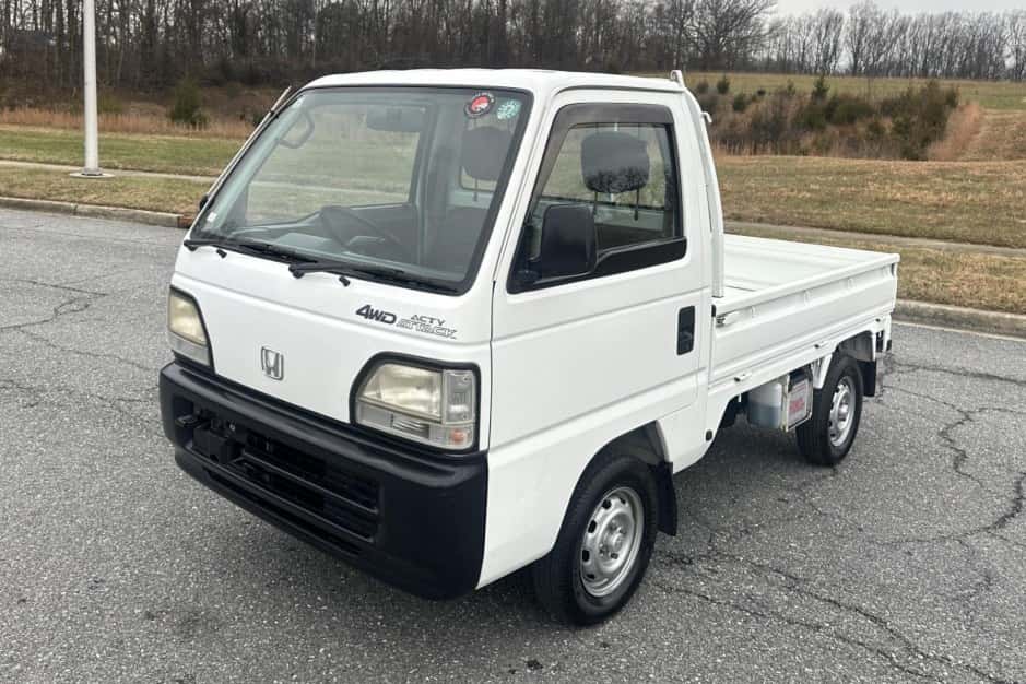 1998 Honda Acty sold for $12,900