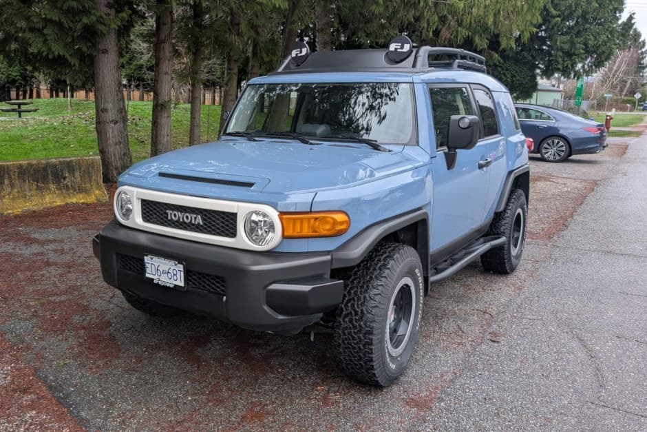 2014 Toyota FJ Cruiser sold for $36,950