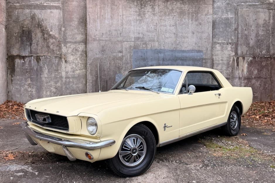 1966 Ford Mustang 1964.5-1966 sold for $12,250