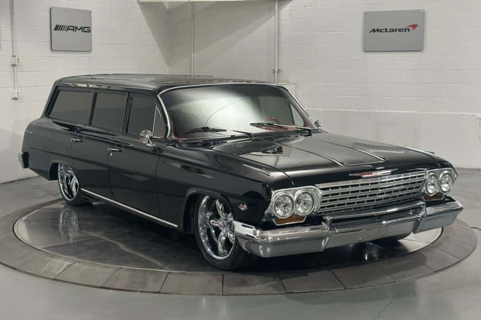 1962 Chevrolet Biscayne sold for $32,450