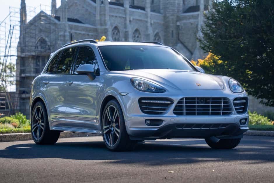 2014 Porsche 958 Cayenne (2011-2018) sold for $43,000