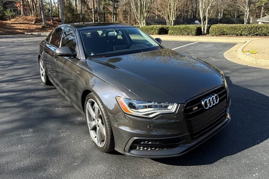 2014 Audi C7 S6 sold for $33,000