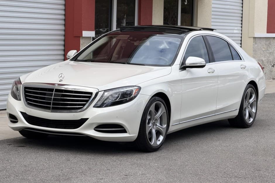 2014 Mercedes-Benz W222 S-Class sold for $25,000