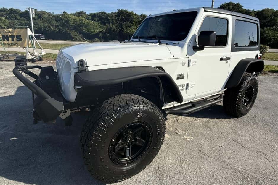 2019 Jeep Wrangler JL (2018+) sold for $19,750