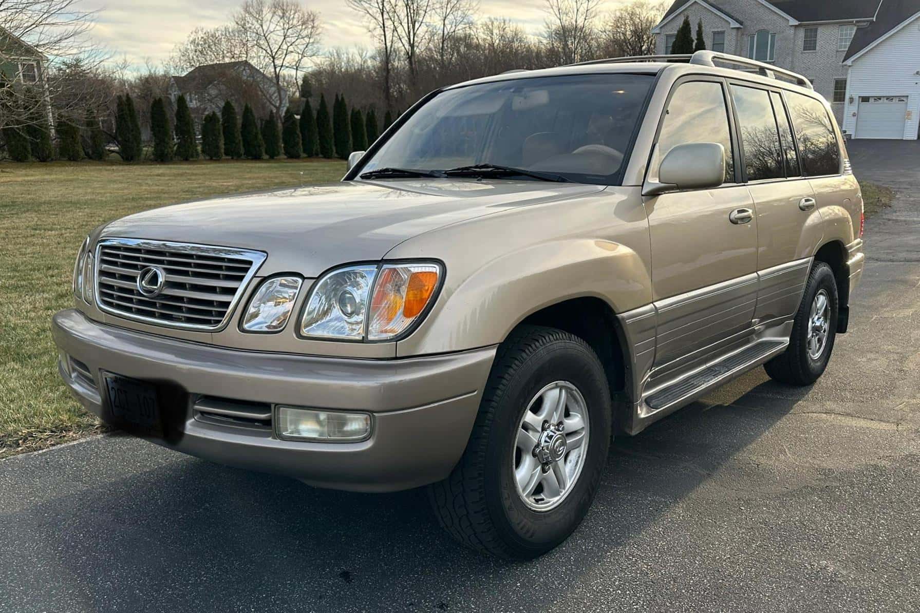 1998 Lexus LX sold for $6,400