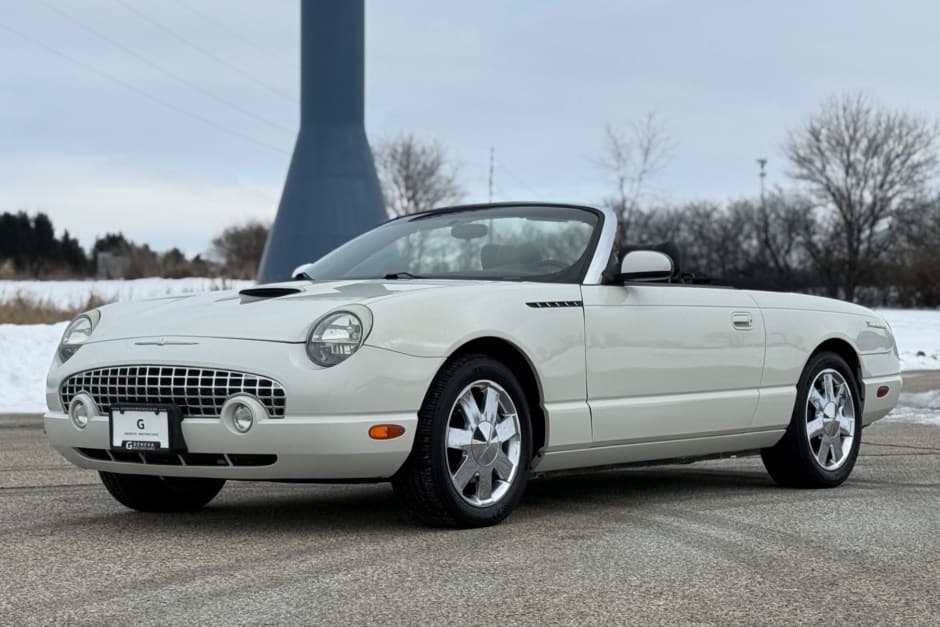 2002 Ford Thunderbird (2002-2005) sold for $13,800