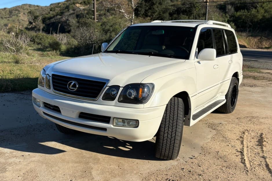 2007 Lexus LX470 sold for $16,500