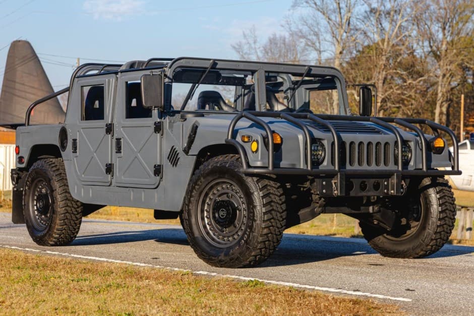1987 Hummer HMMWV/Humvee sold for $53,000
