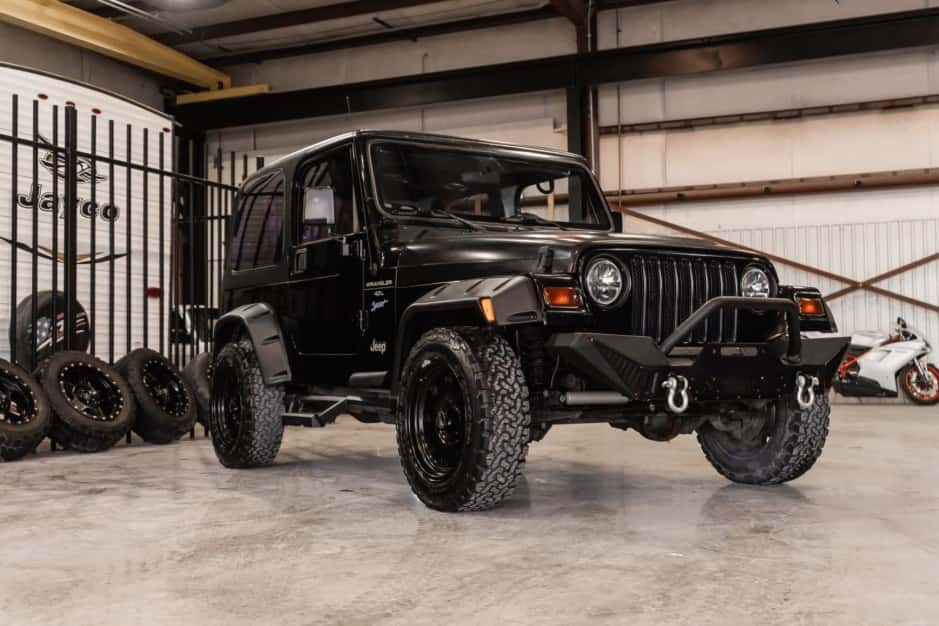 1998 Jeep Wrangler TJ (1997-2006) sold for $9,200