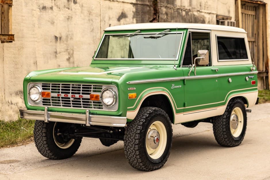 1973 Ford Bronco U13/U14/U15 1966-1977 sold for $97,100