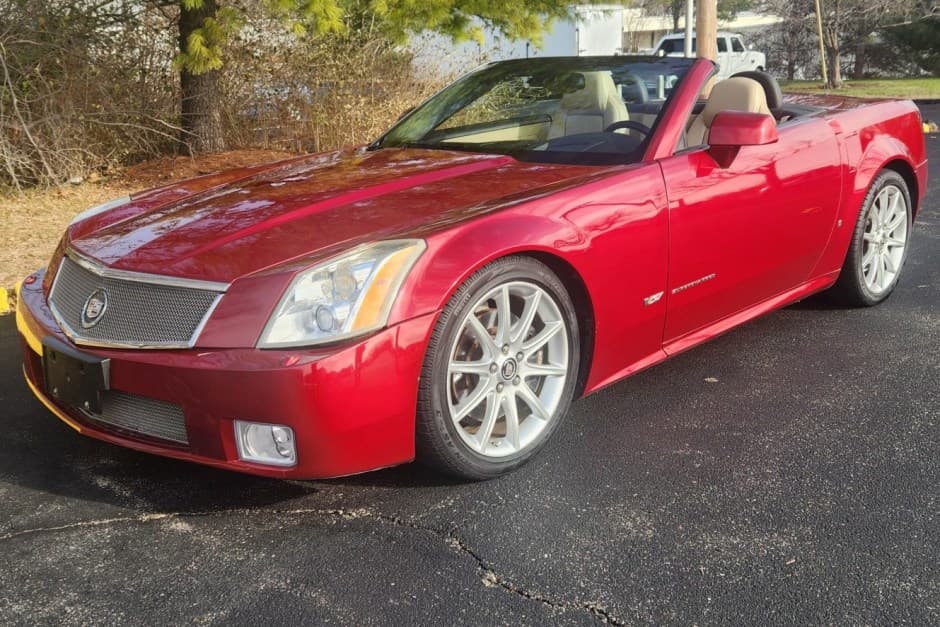 2008 Cadillac XLR sold for $23,000