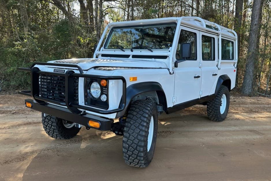 1993 Land Rover Defender 110 NAS sold for $102,110