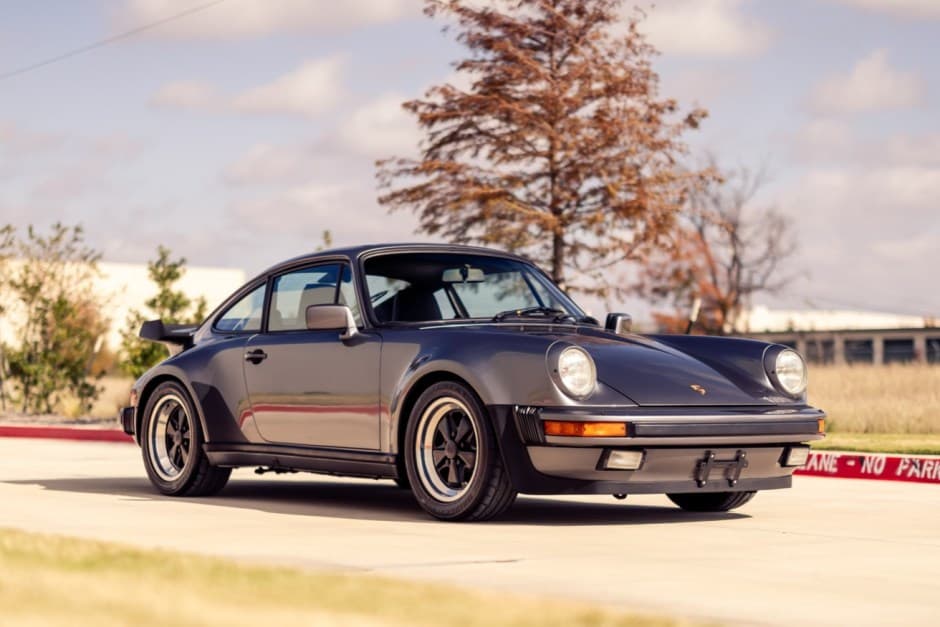 1986 Porsche 930 Turbo sold for $184,000