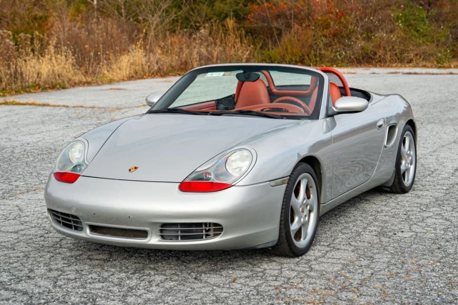2000 Porsche 986 Boxster sold for $21,250
