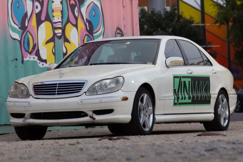 2002 Mercedes-Benz W220 S-Class sold for $3,800