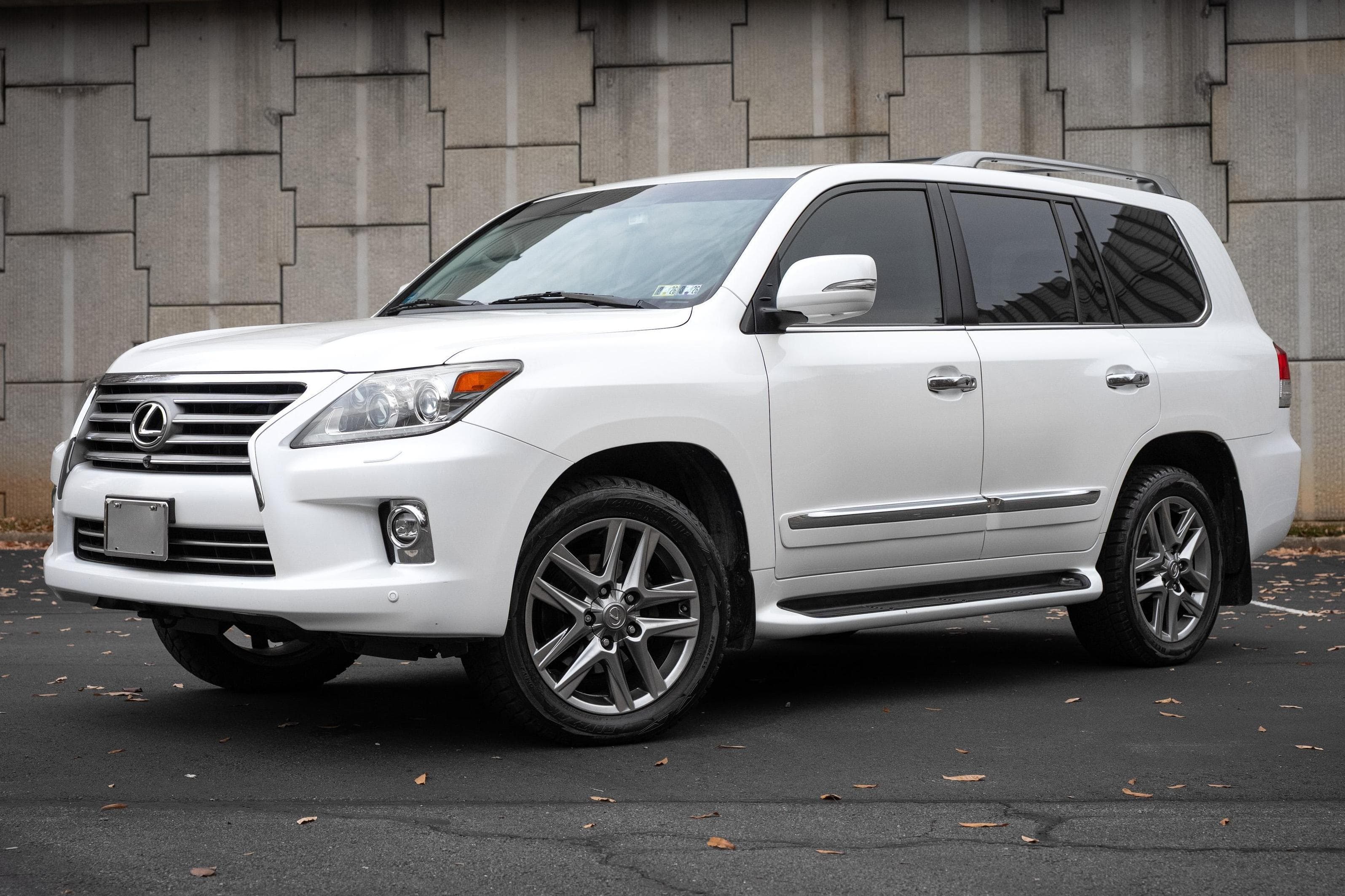 2014 Lexus LX sold for $30,000