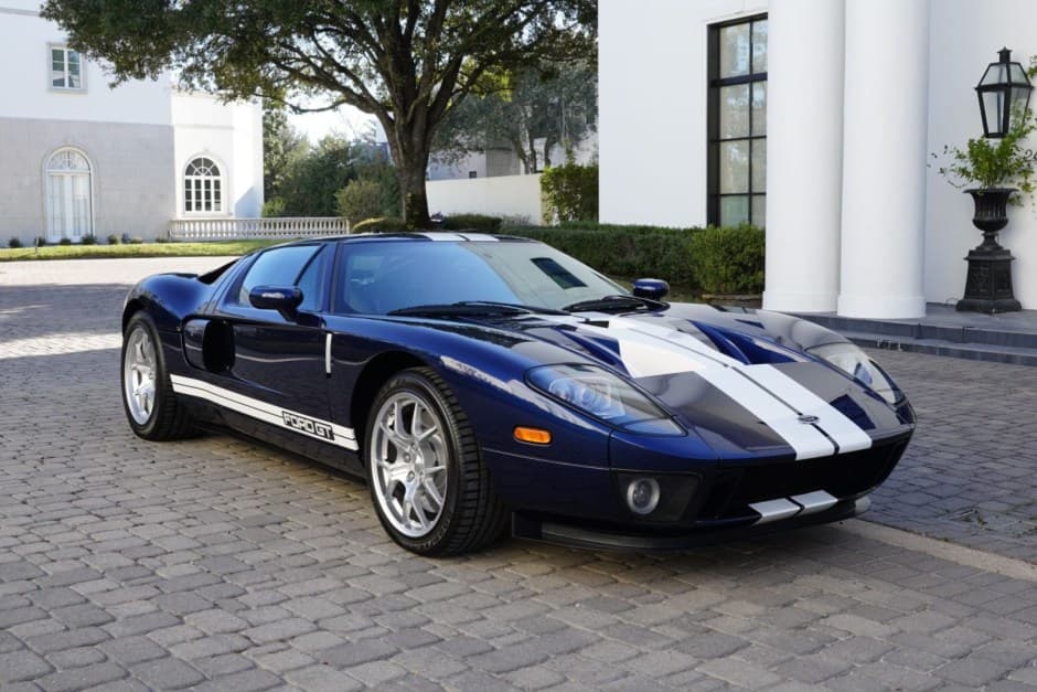 2005 Ford GT 1st Generation sold for $576,000