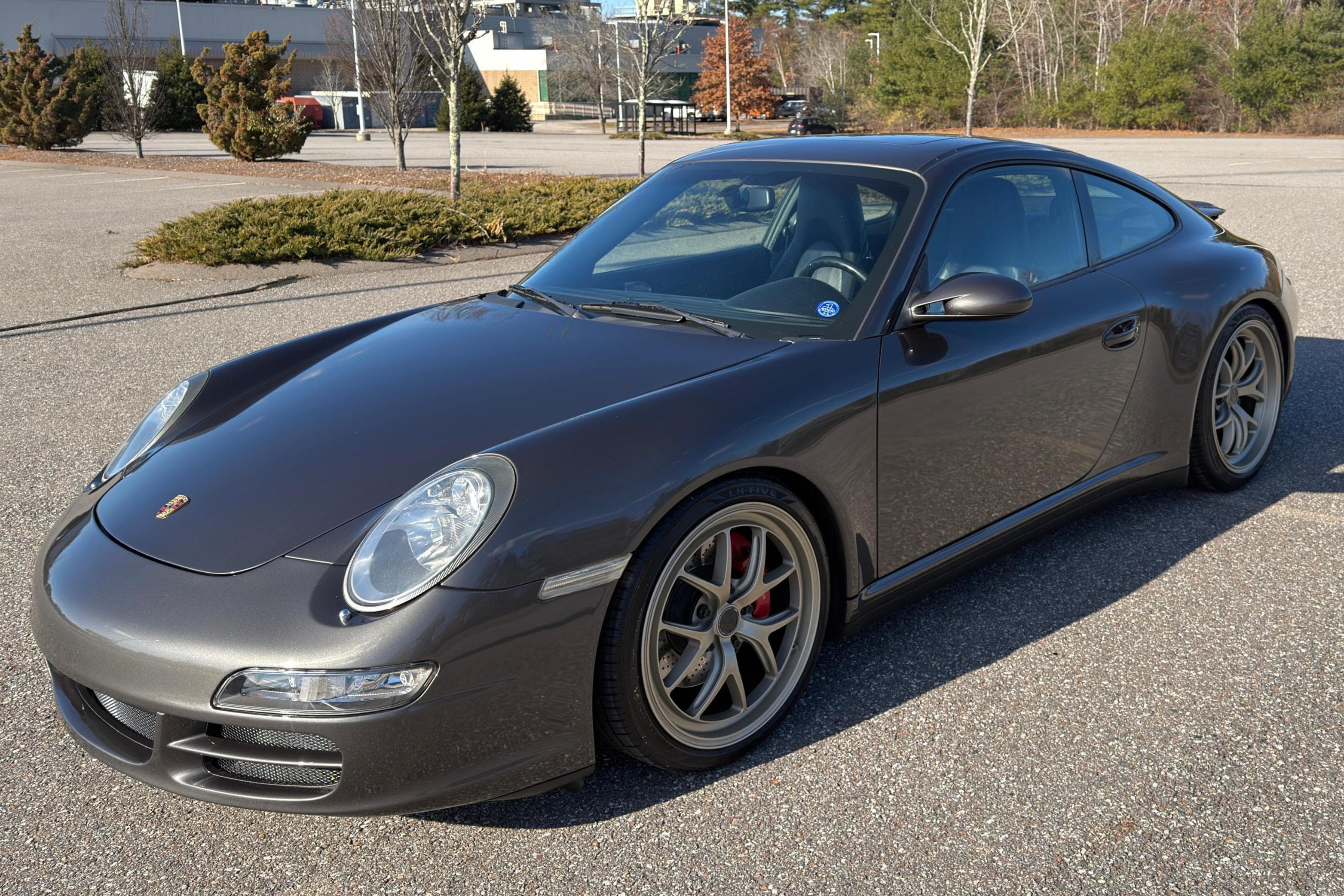 2007 Porsche 997 911 sold for $28,161