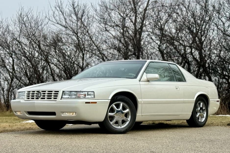 2002 Cadillac Eldorado (1992-2002) sold for $8,600