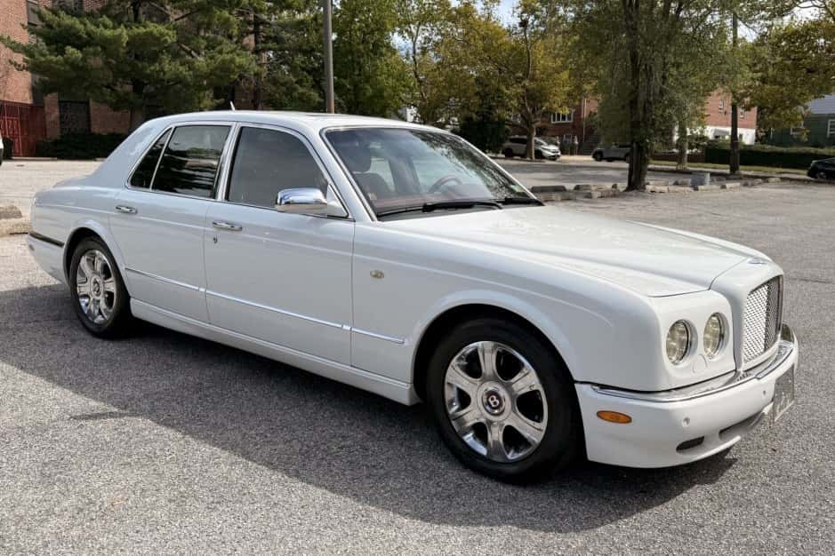 2005 Bentley Arnage sold for $26,200