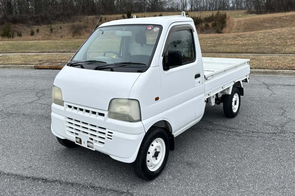 2000 Suzuki Carry sold for $8,351