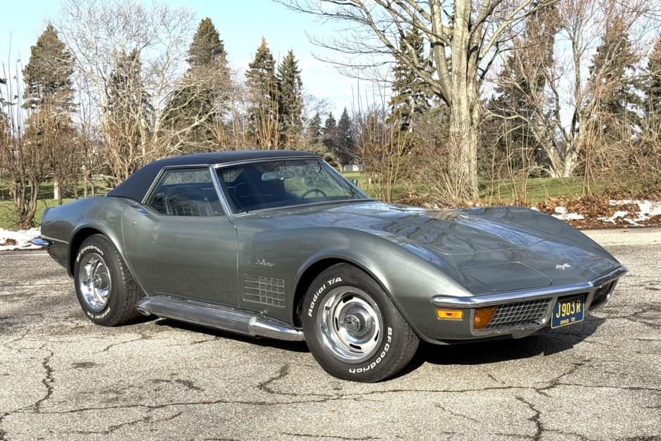 1972 Chevrolet Corvette C3 Coupe (1968-1972) sold for $29,750