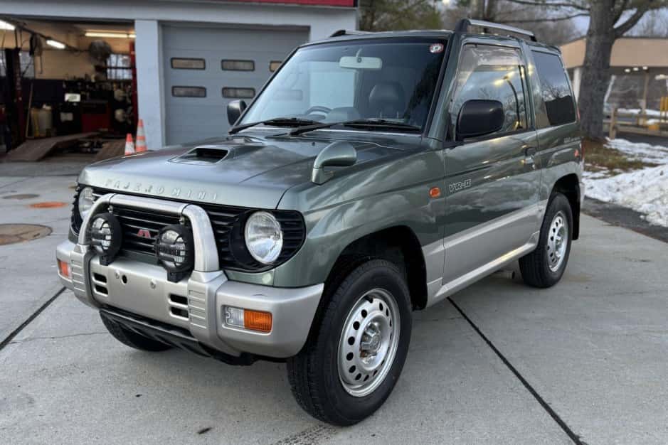 1998 Mitsubishi Pajero Mini sold for $8,100