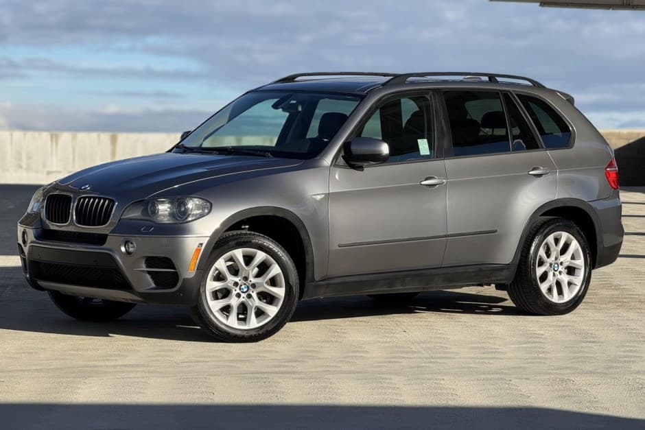 2011 BMW X5 sold for $8,699