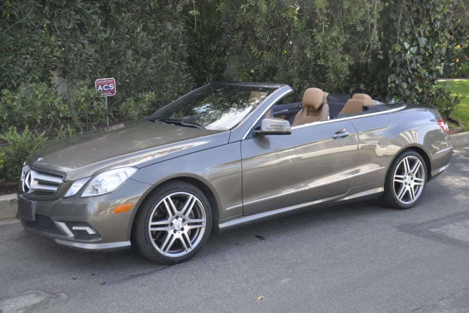 2011 Mercedes-Benz C207 E-Class Coupe/Cabriolet sold for $10,273