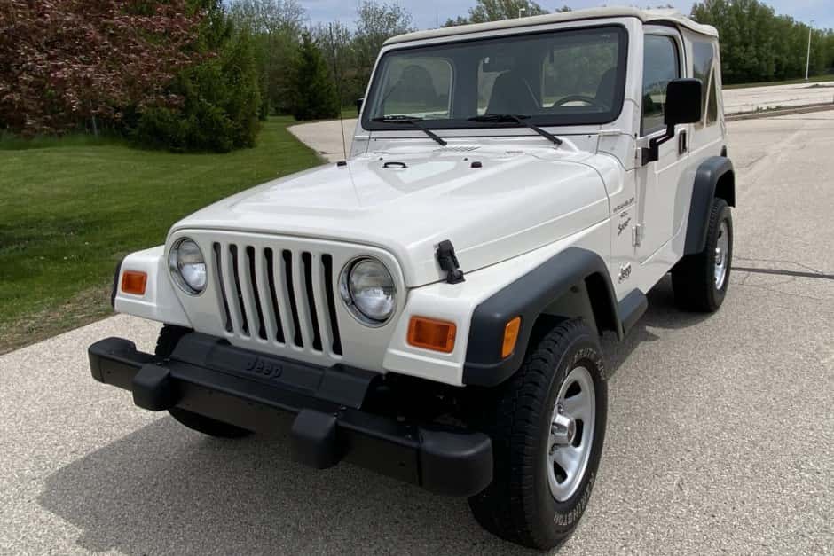 2000 Jeep Wrangler TJ (1997-2006) sold for $23,250