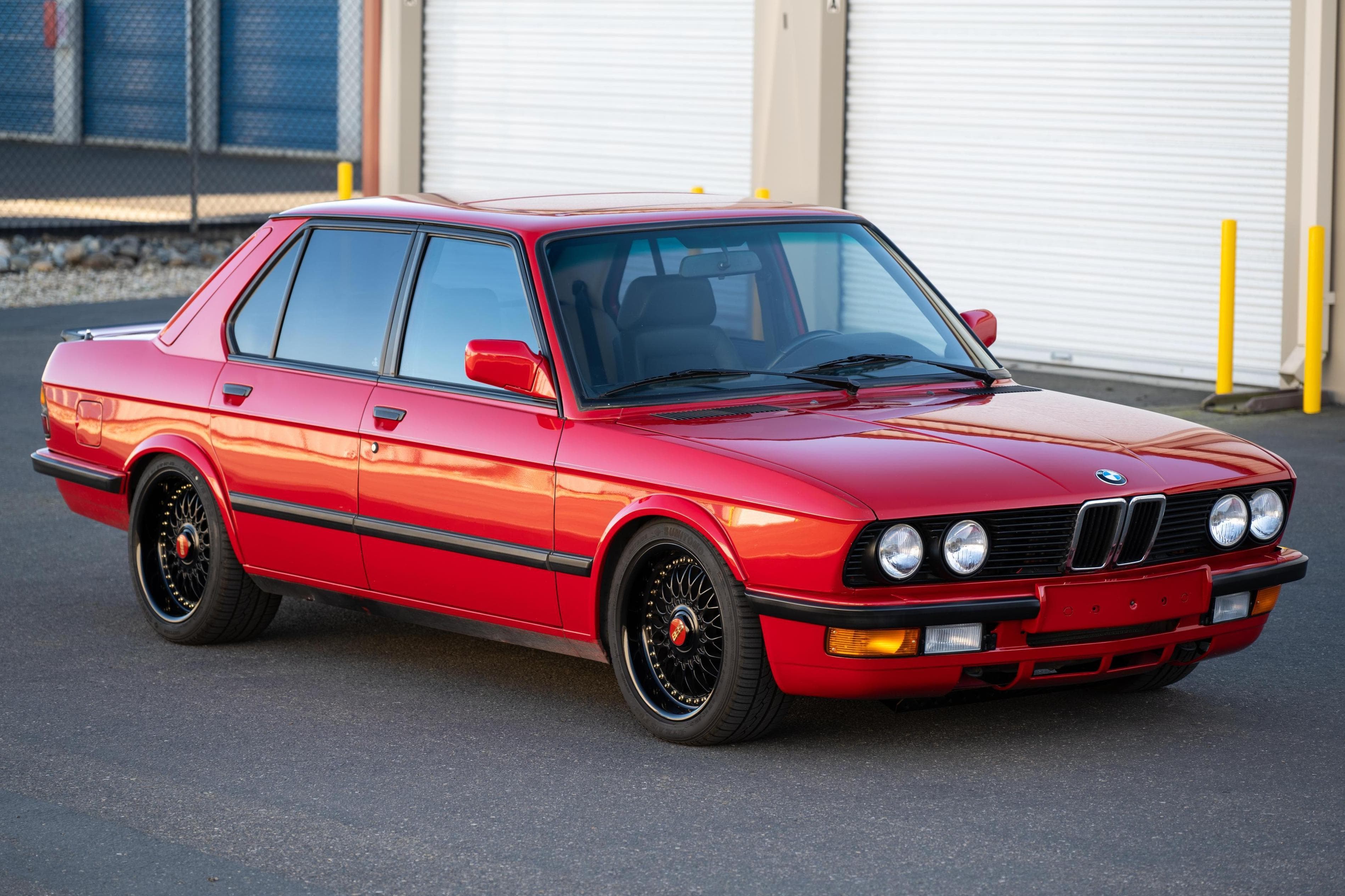 1988 BMW 5 Series sold for $16,250