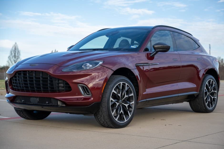 2021 Aston Martin DBX sold for $86,666