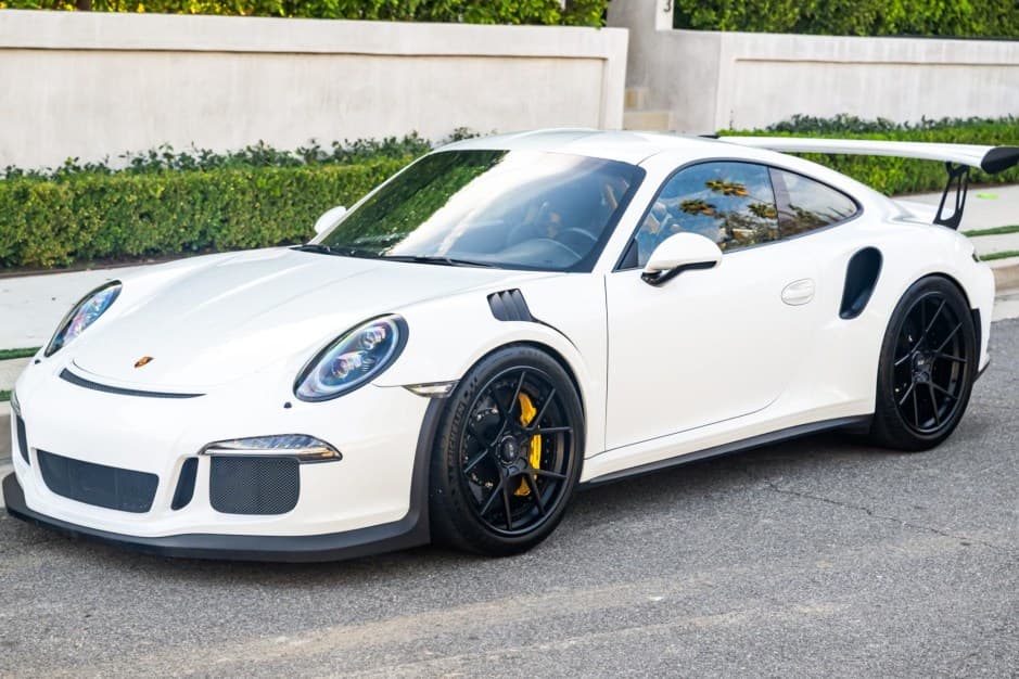 2016 Porsche 991 911 GT3 sold for $208,000