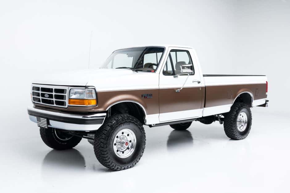 1993 Ford F-Series 1992-1997 sold for $28,250