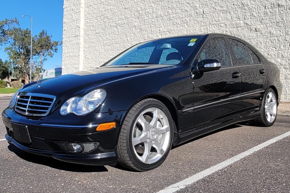 2007 Mercedes-Benz W203 C-Class sold for $8,300