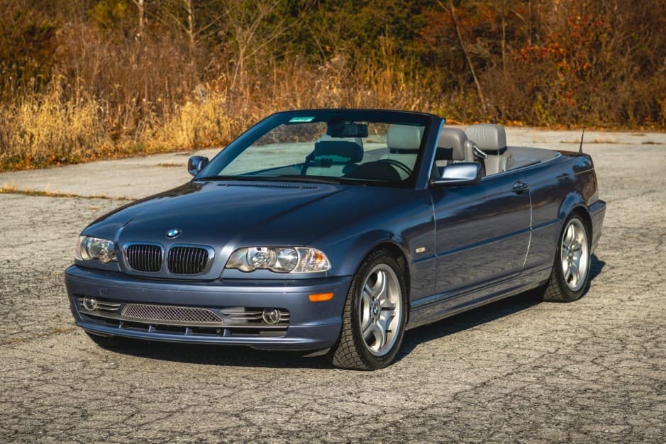 2002 BMW E46 3-Series Convertible sold for $8,472