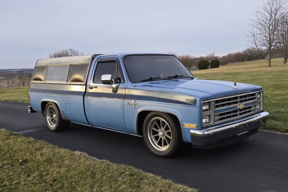 1985 Chevrolet C/K (1973-1991) sold for $14,000