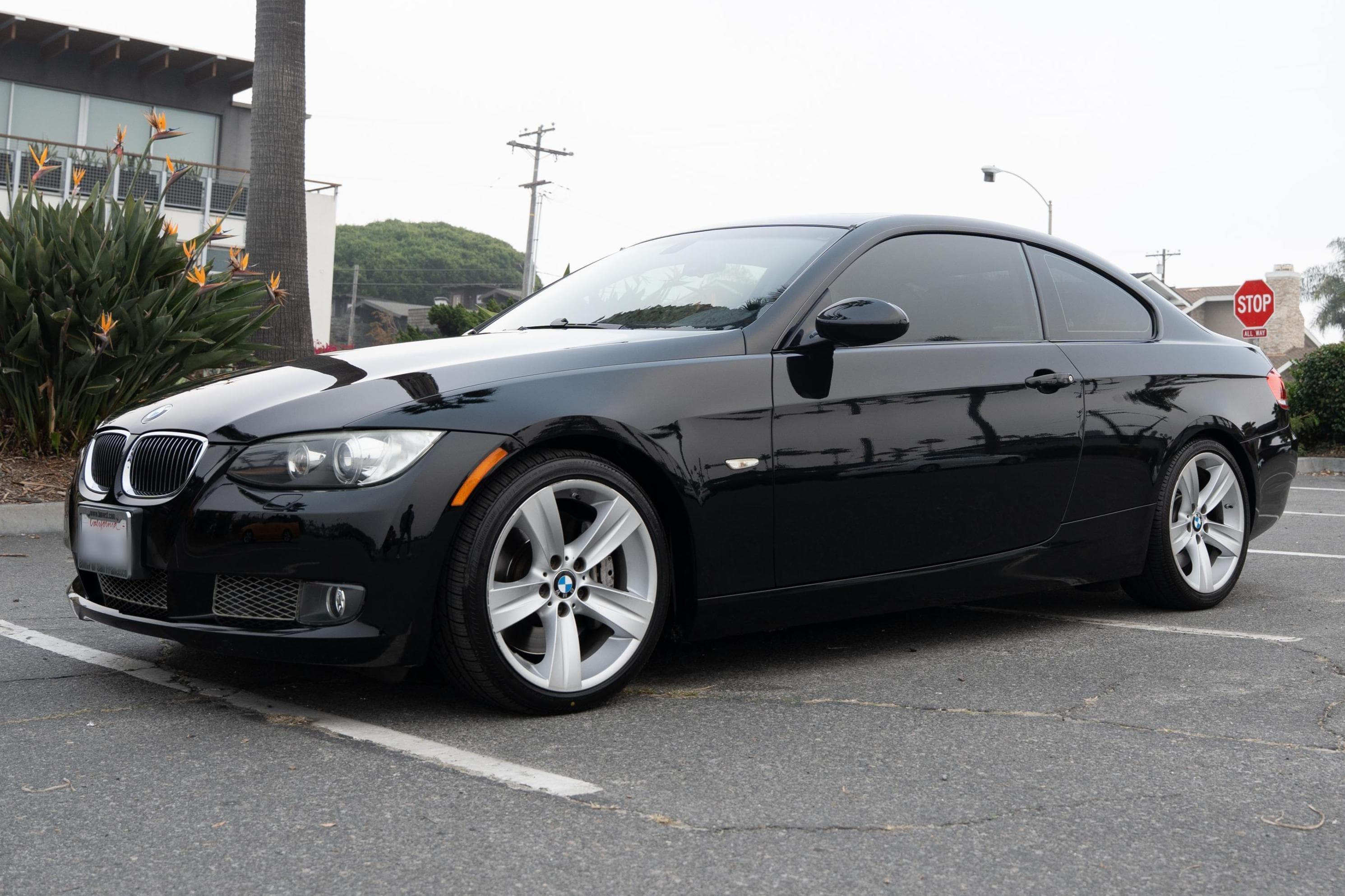 2009 BMW 3 Series sold for $11,600