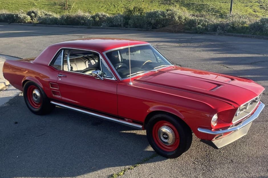 1967 Ford Mustang 1967-1968 sold for $28,000