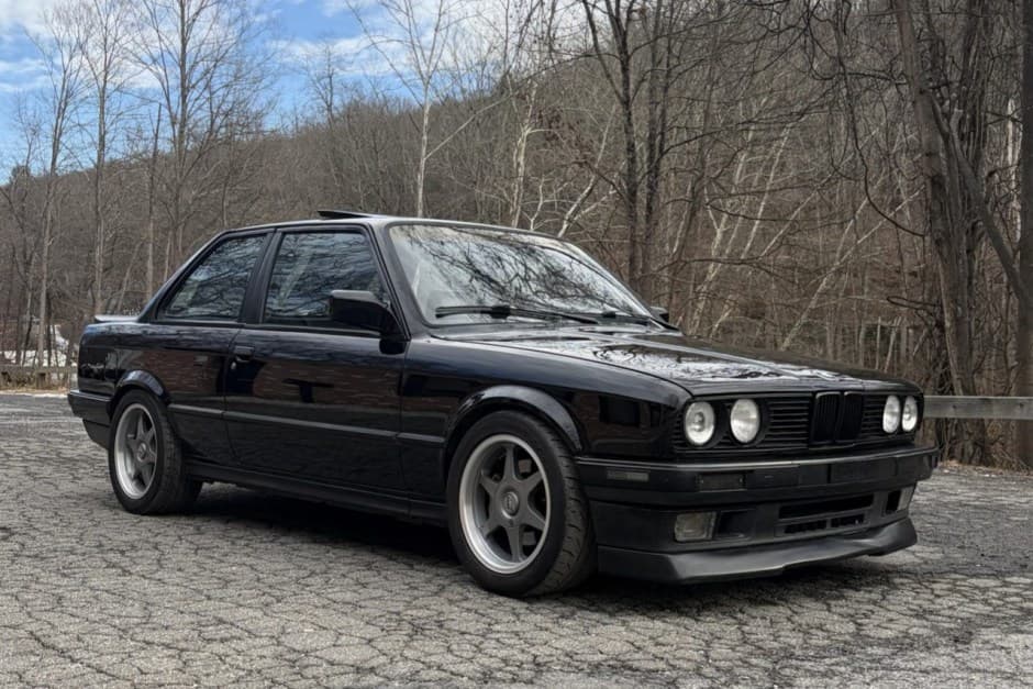 1991 BMW E30 3-Series Coupe sold for $16,750