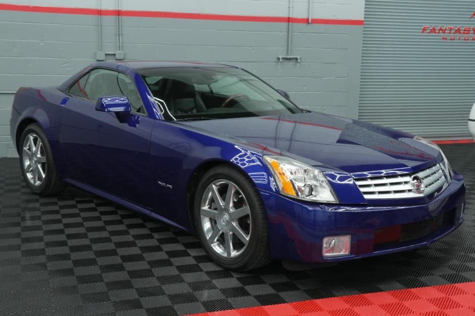 2005 Cadillac XLR sold for $24,750