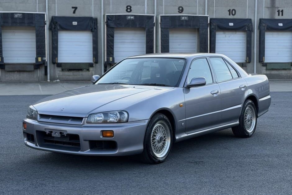 1998 Nissan R34 Skyline sold for $18,100