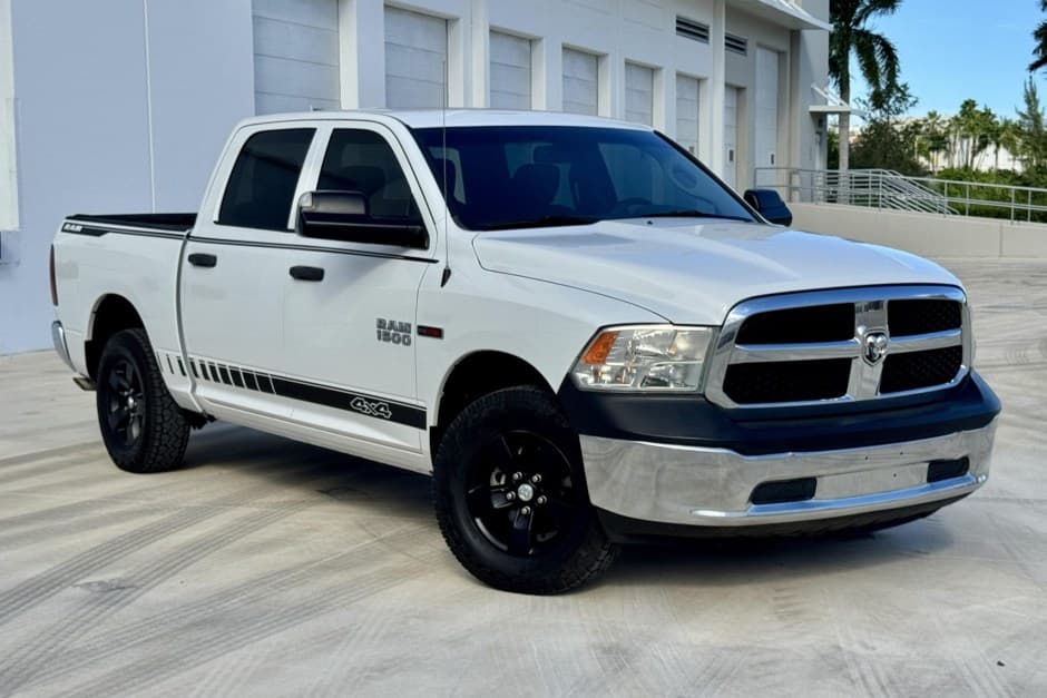 2018 Dodge Ram 1500 (2009-2023) sold for $9,000
